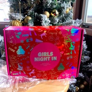 Victorias Secret PINK GIRLS NIGHT IN BOX GIFT SET